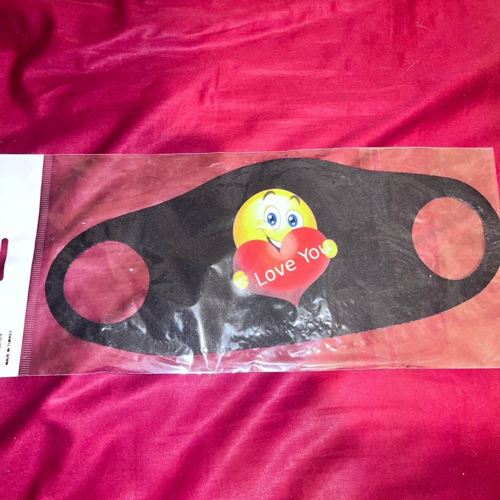 Face Mask - Picture 4 of 6